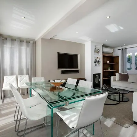 Casa Marissa, Contemporary 4 Bed In Puerto Banus Villa