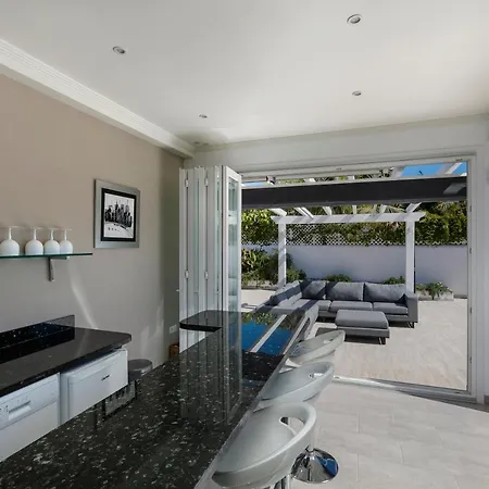 Villa Casa Marissa, Contemporary 4 Bed In Puerto Banus *