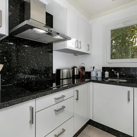 Casa Marissa, Contemporary 4 Bed In Puerto Banus