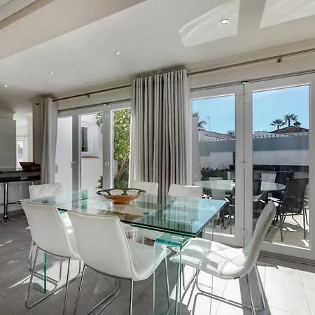 Casa Marissa, Contemporary 4 Bed In Puerto Banus Marbella