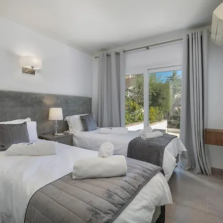 Casa Marissa, Contemporary 4 Bed In Puerto Banus Marbella