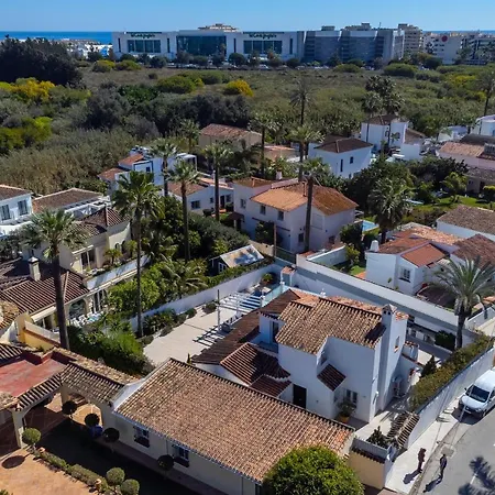 Casa Marissa, Contemporary 4 Bed In Puerto Banus * Marbella